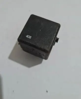 Mercedes-Benz S W220 Other relay A0025421319 V23134B52X336