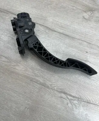 Jeep Compass Accelerator throttle pedal 04891585AD 13210C3C 07152160263