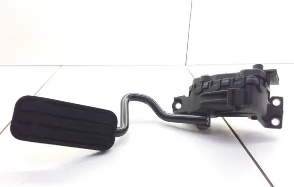 Volkswagen Sharan Accelerator throttle pedal YM219F836GB 7M4721603D