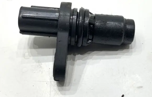 Lexus CT 200H Camshaft position sensor 