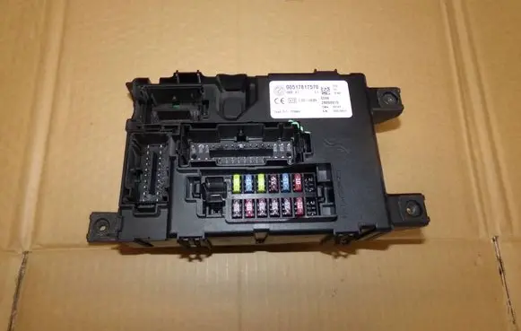 Fiat Punto (199) Central body control module 517817570