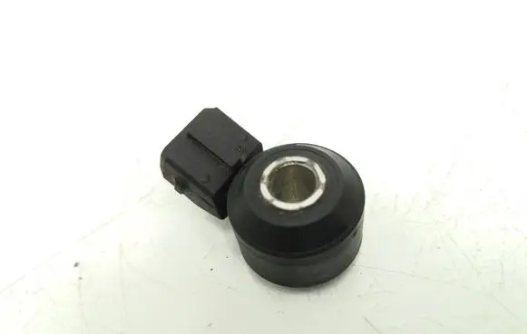 Nissan Note (E11) Detonation knock sensor S119337001 06015