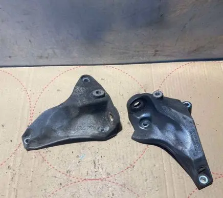Audi A8 S8 D2 4D Engine mounting bracket 4D0399107E 4D0399119AB 4D0399114AG
