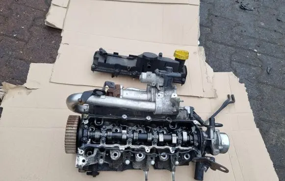 Nissan Navara D23 Engine head 