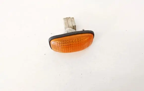 Nissan Primera Front fender indicator light 261602f000