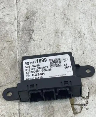 Opel Insignia B Parking PDC control unit/module 84211899