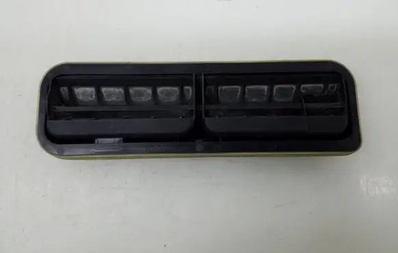 Mercedes-Benz E W212 Fender grill A2128300242