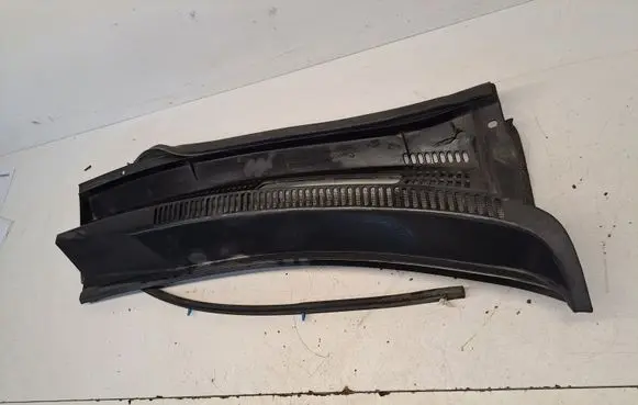 Toyota Prius (XW20) Wiper trim 5570847080 5578147080