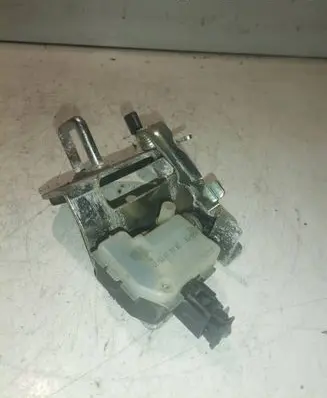 Skoda Octavia Mk2 (1Z) Loading door lock loop/hook striker 806615