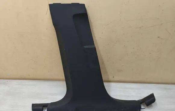 Audi Q2 - (B) pillar trim (bottom) 81A867239A