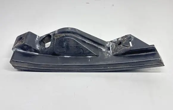 Volkswagen Touran I Front bumper mounting bracket 1T0807890A