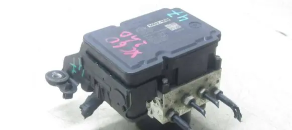 Volvo XC60 ABS Pump 31329139