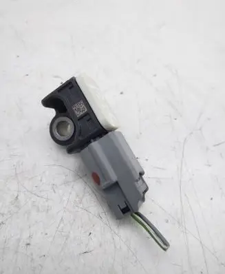 Volvo V60 Airbag deployment crash/impact sensor