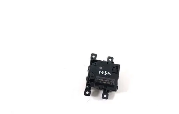 Toyota Corolla Cross Air flap motor/actuator 8710647200