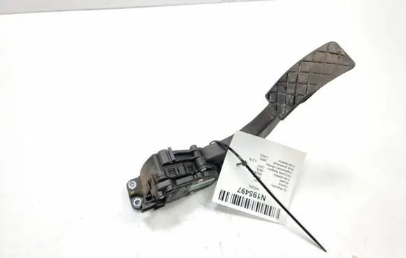 Seat Ibiza III (6L) Accelerator throttle pedal 6Q1721503C
