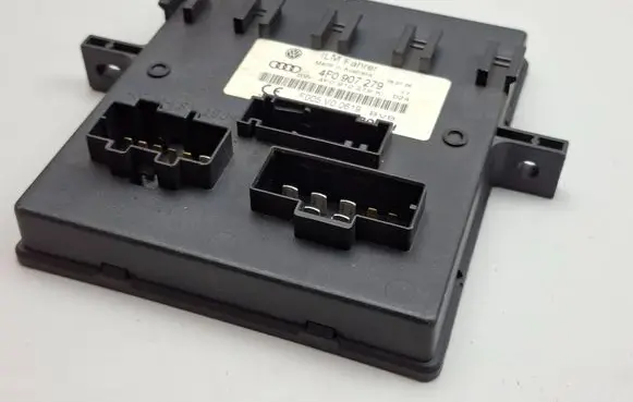 Audi A6 S6 C6 4F Comfort/convenience module 4F0907279 4F0910279K