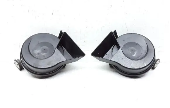 Volvo S40, V40 Horn signal E1000233