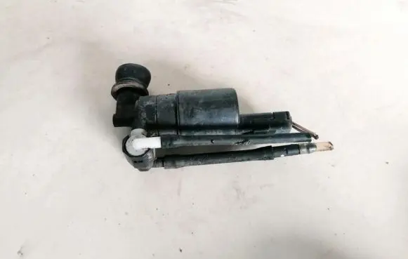 Renault Laguna II Windscreen/windshield washer pump 720299 e13021168