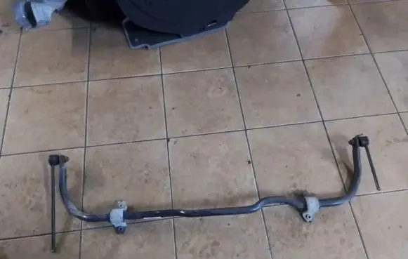 Volkswagen Caddy Front anti-roll bar/sway bar 1K0411303AM