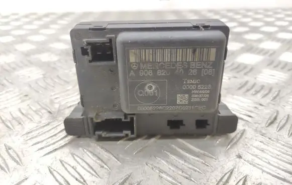Mercedes-Benz Sprinter W906 Door control unit/module A9068204026