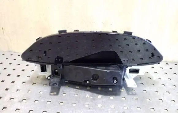 Toyota Yaris Speedometer (instrument cluster) 838000D690D MB4573003206