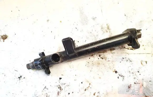 Mercedes-Benz C W202 Steering wheel axle 80676323 4524