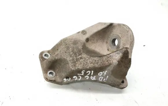 Audi A6 S6 C6 4F Engine mounting bracket 4F0399114B