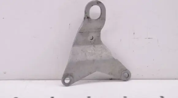 Volkswagen Touran I Engine mounting bracket 03C103392
