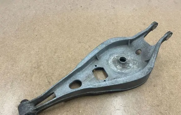 BMW 3 E46 Rear control arm 33326781625 6781625 33321094889