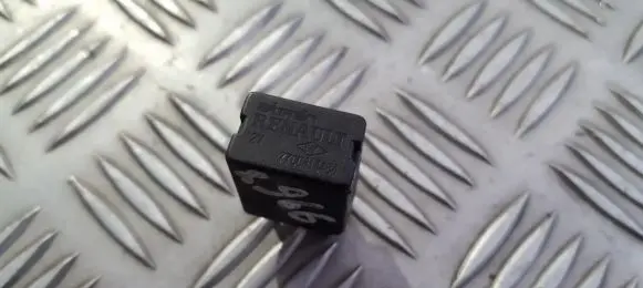 Renault Megane II Other relay 7700414484