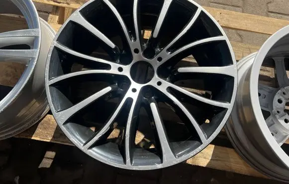 BMW 5 F10 F11 R18 alloy rim 6857668
