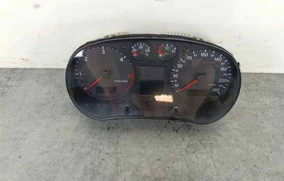 Audi A3 S3 8L Speedometer (instrument cluster) 8L0920900G
