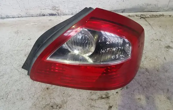 Infiniti Q45 III Rear/tail lights