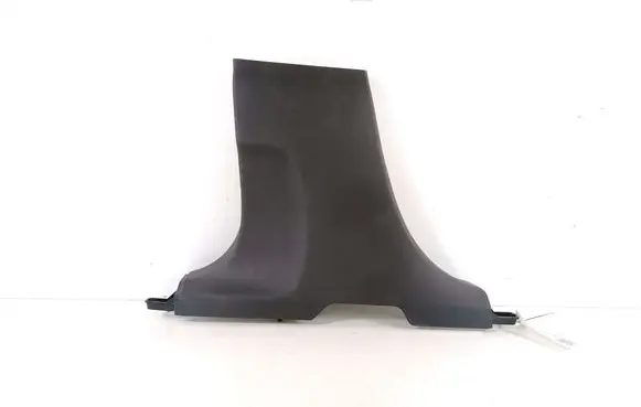 (B) pillar trim (bottom)