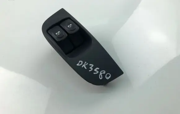 Renault Megane I Electric window control switch 8200181695