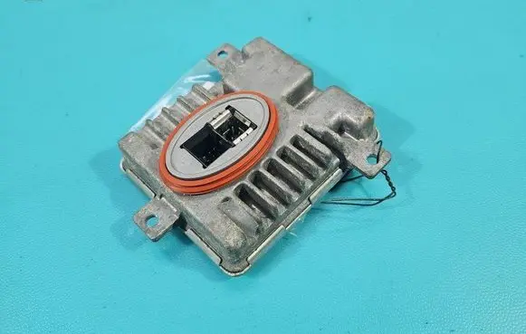 BMW 3 E90 E91 Headlight ballast module Xenon 7237647 IMPRK1438396