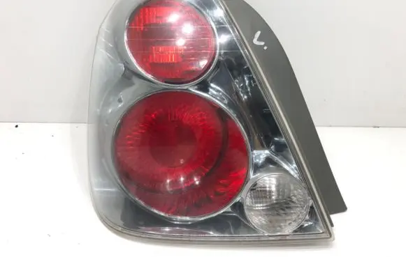 Nissan Altima Rear/tail lights