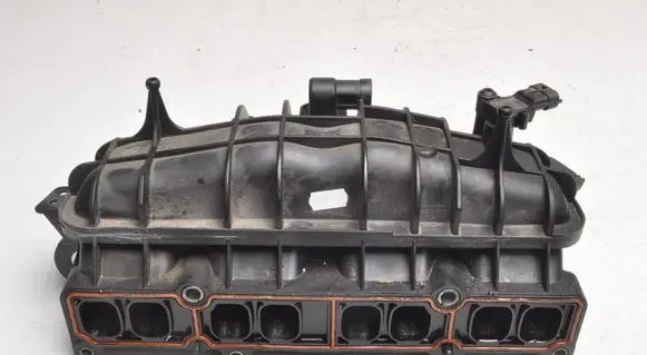 Volvo V40 Intake manifold BM5G-9424-EA