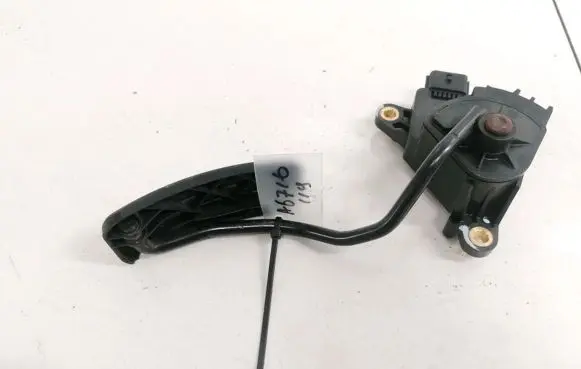 Renault Megane II Accelerator throttle pedal 8200153268