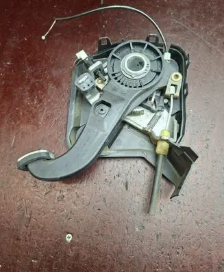 Mercedes-Benz C W203 Handbrake/parking brake lever assembly 203420005