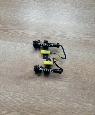BMW 3 G20 G21 Bonnet Pedestrian Airbag Actuator 7449429 7449430