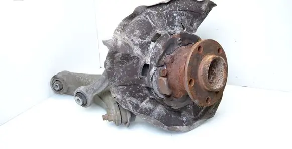 Rear wheel hub spindle/knuckle