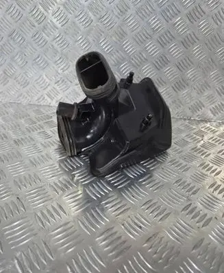 Opel Astra J Intake resonator 13337770