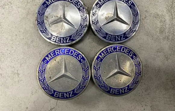 Mercedes-Benz C W204 Original wheel cap A1714000025