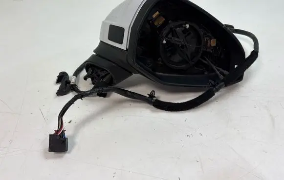 Audi A5 Front door electric wing mirror E1041409