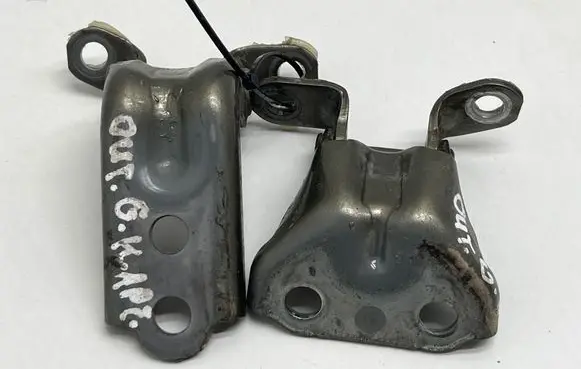 Subaru Outback (BT) Rear door hinge set 