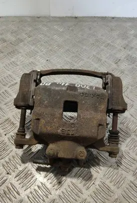 Mitsubishi L200 Front brake caliper 