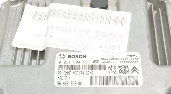Peugeot 5008 Engine control unit/module ECU 9666325380