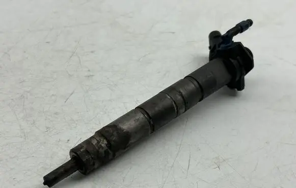 Mercedes-Benz C W206 Fuel injector A6540700400 0445118040 2122202355