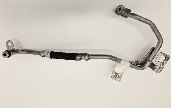 Mercedes-Benz A W177 Engine coolant pipe/hose 15486392